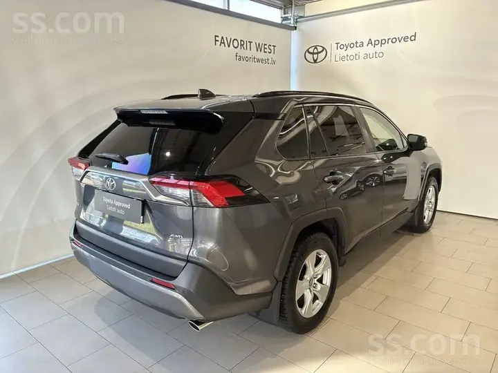 Toyota Rav4 2019 photo 4