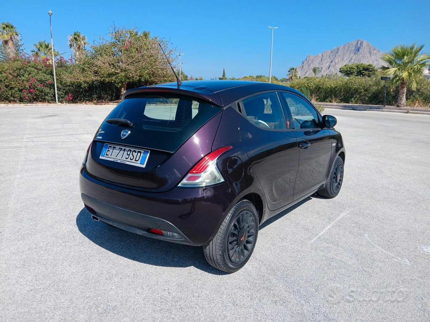 Lancia Ypsilon 2014 photo 3