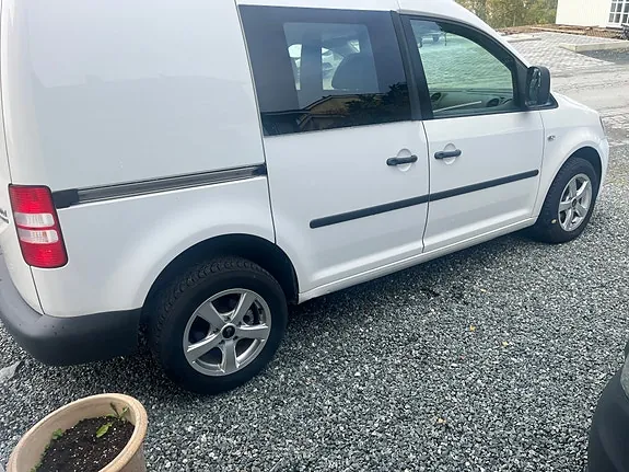 Volkswagen Caddy 2011 photo 4