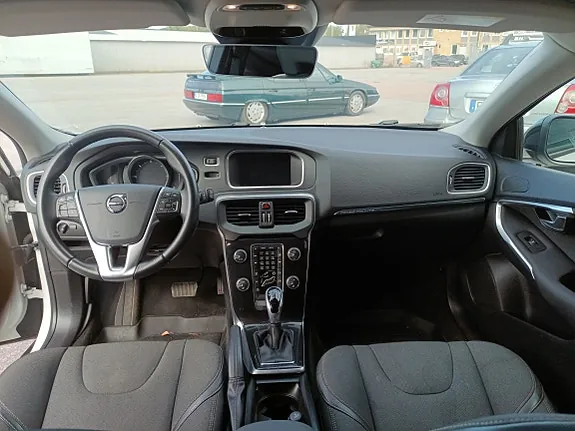 Volvo V40 Cross Country 2018 photo 5