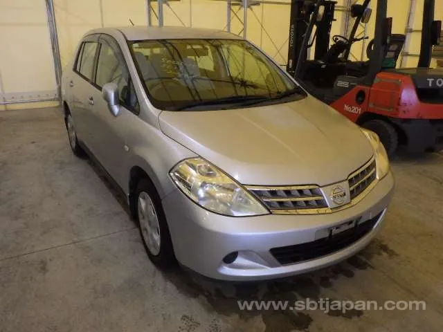 Nissan Tiida Latio