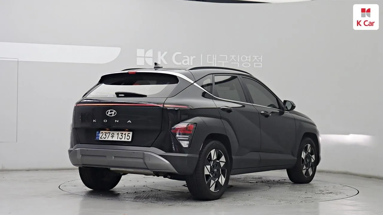 Hyundai Kona 2025 photo 2