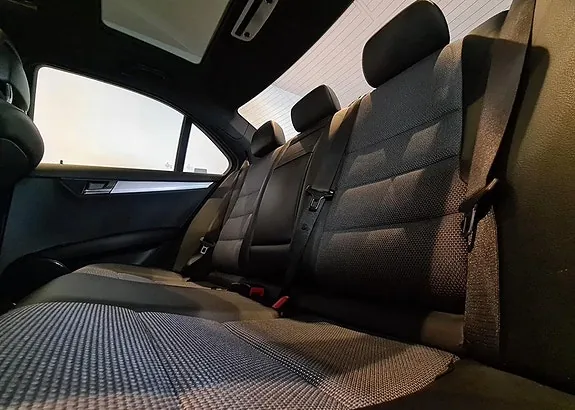 Mercedes-Benz C200 2009 photo 3