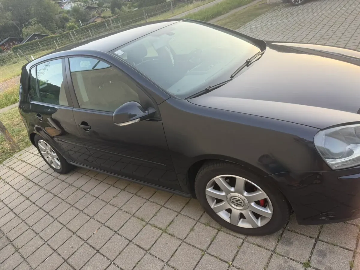 Volkswagen Golf 2004 photo 2