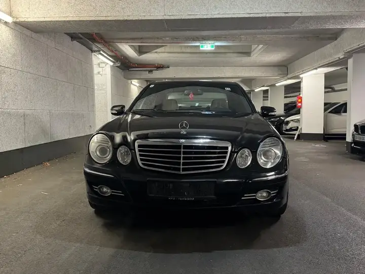 Mercedes-Benz E-Class 2008 photo 3