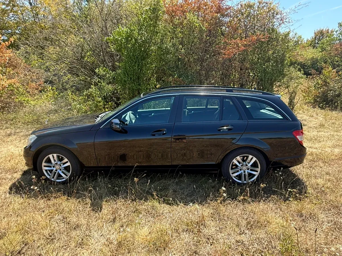 Mercedes-Benz C-Class 2009 photo 3