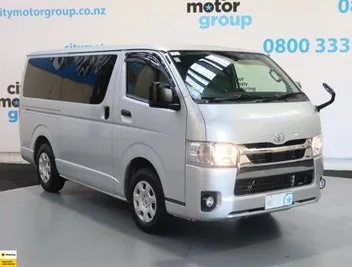 Toyota Hiace 2021 photo 2