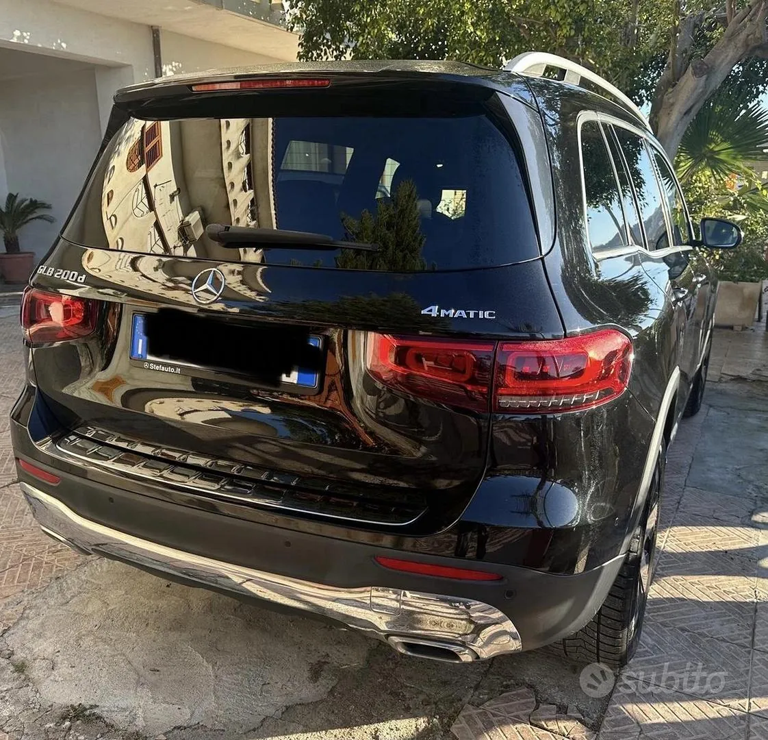 Mercedes-Benz Glb