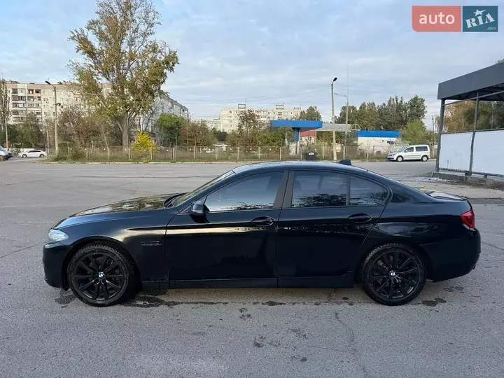 BMW 5 Series 2016 photo 4