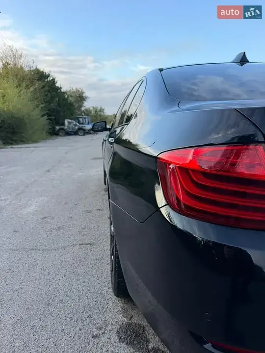 BMW 5 Series 2016 photo 5