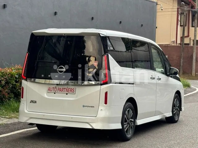 Nissan Serena 2025 photo 3