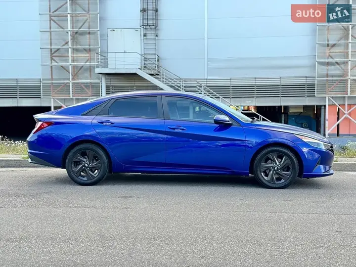 Hyundai Elantra 2021 photo 2