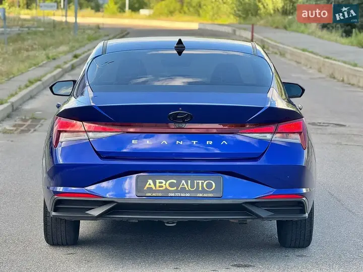 Hyundai Elantra 2021 photo 4