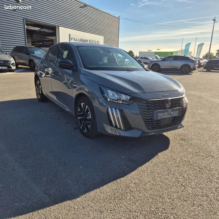 Peugeot 208 2025 photo 3