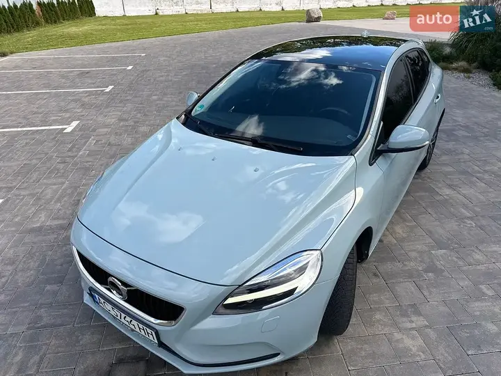 Volvo V40 2017 photo 4