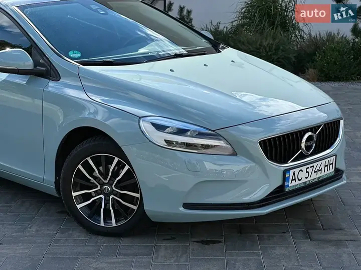 Volvo V40 2017 photo 5
