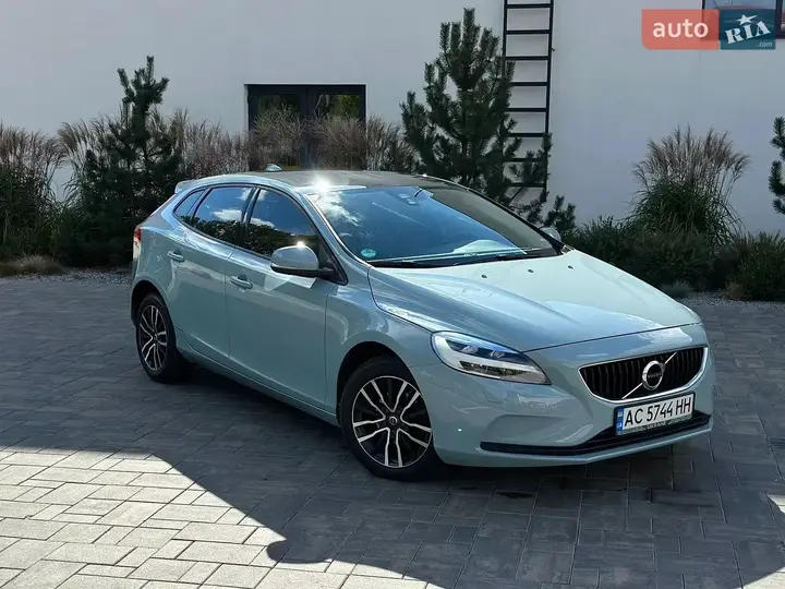 Volvo V40 2017 photo 3