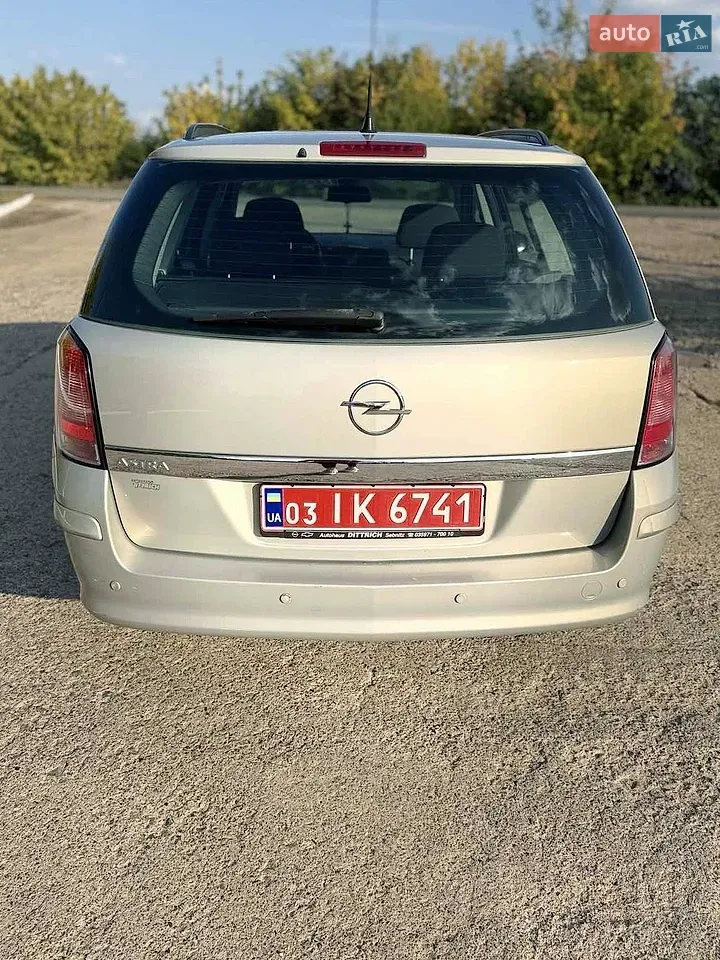 Opel Astra 2008 photo 4