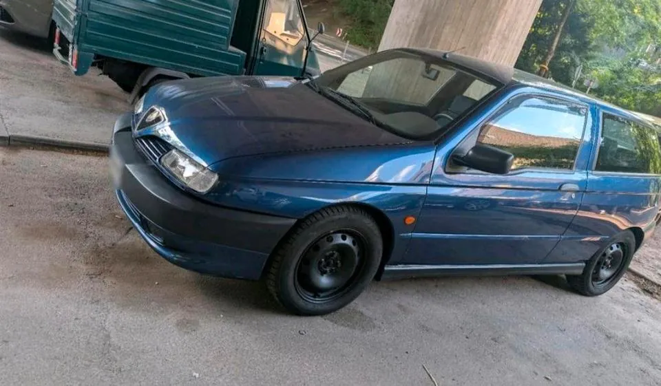 Alfa Romeo 145