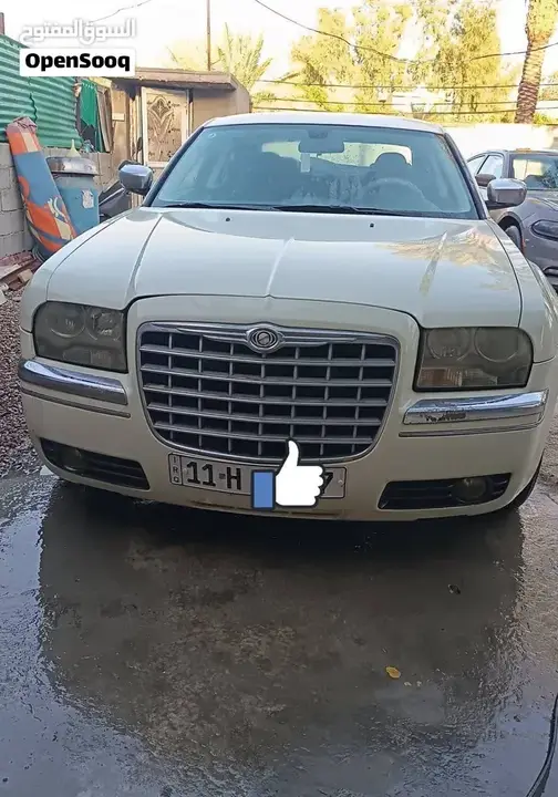 Chrysler 300 2010 photo 3