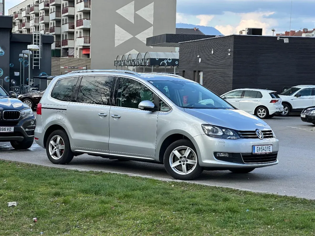 Volkswagen Sharan 2014 photo 2