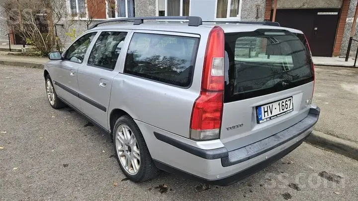 Volvo V70 2004 photo 5