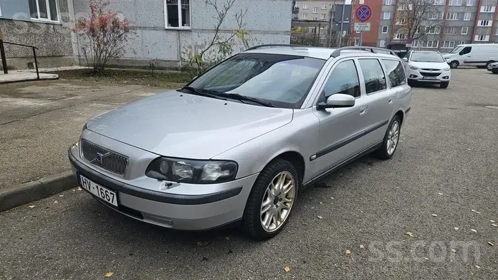 Volvo V70 2004 photo 3