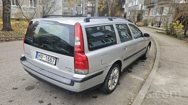 Volvo V70