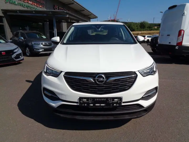 Opel Grandland X 2020 photo 2
