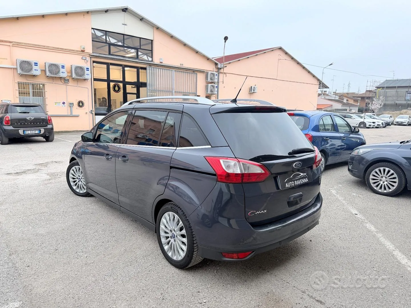 Ford C-Max 2011 photo 2