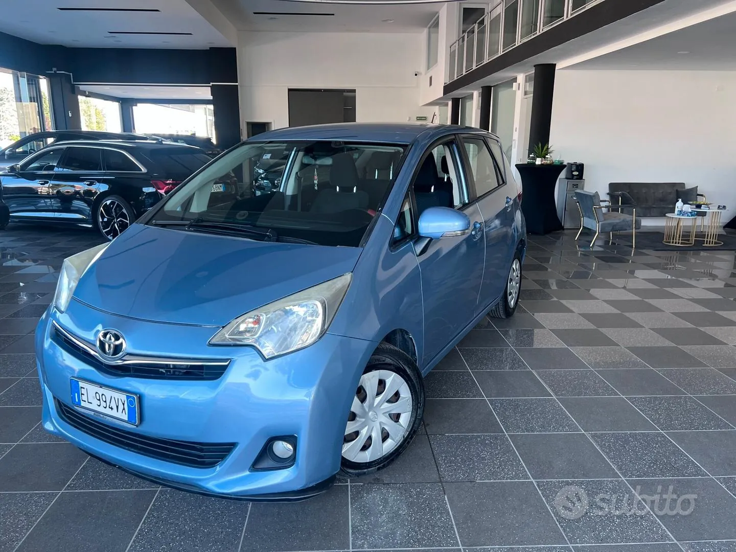 Toyota Verso-S 2012 photo 3