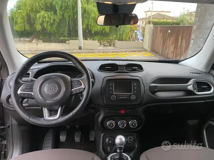 Jeep Renegade 2016 photo 4