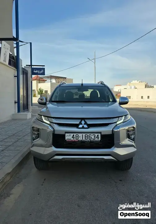 Mitsubishi L200 2022 photo 2