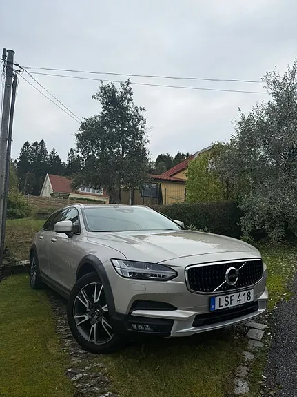 Volvo V90 Cross Country 2018 photo 2