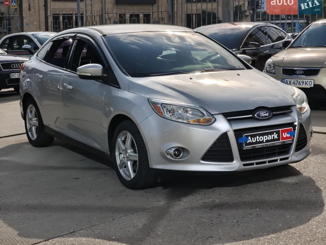 Ford Focus 2013 photo 3