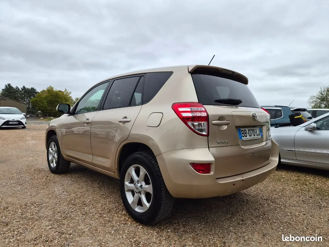 Toyota Rav 4 2010 photo 4