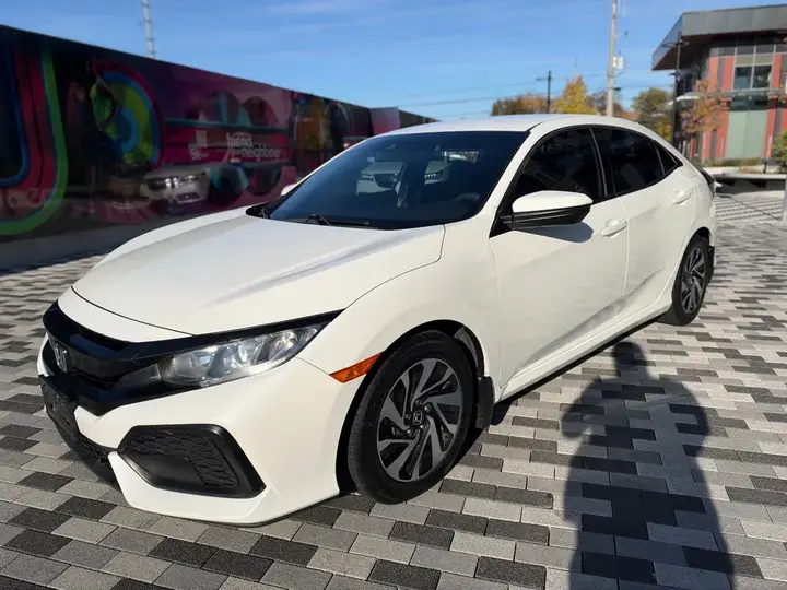Honda Civic 2019 photo 2