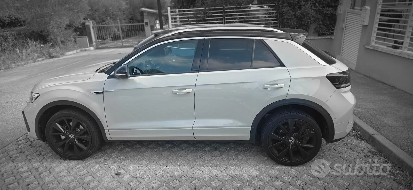 Volkswagen T-Roc 2024 photo 2