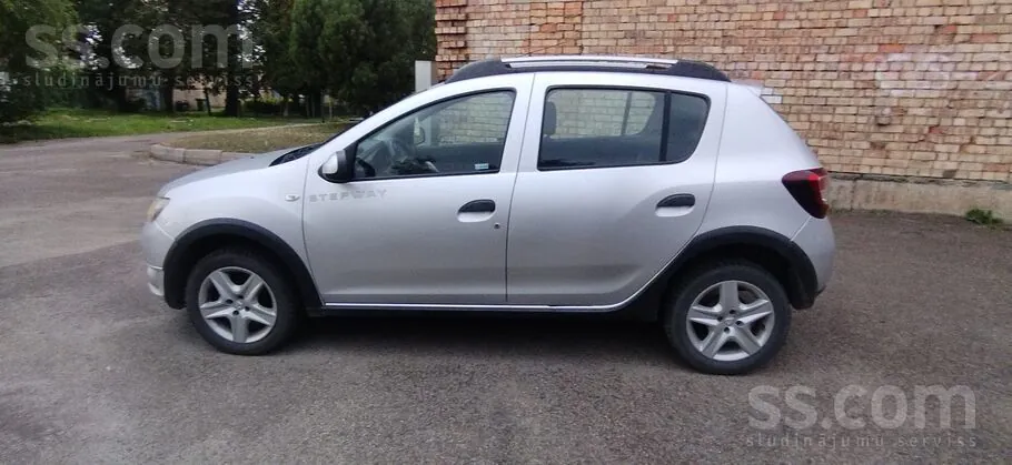 Dacia Sandero 2015 photo 3