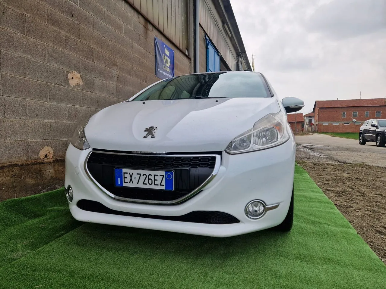 Peugeot 208 2014 photo 4