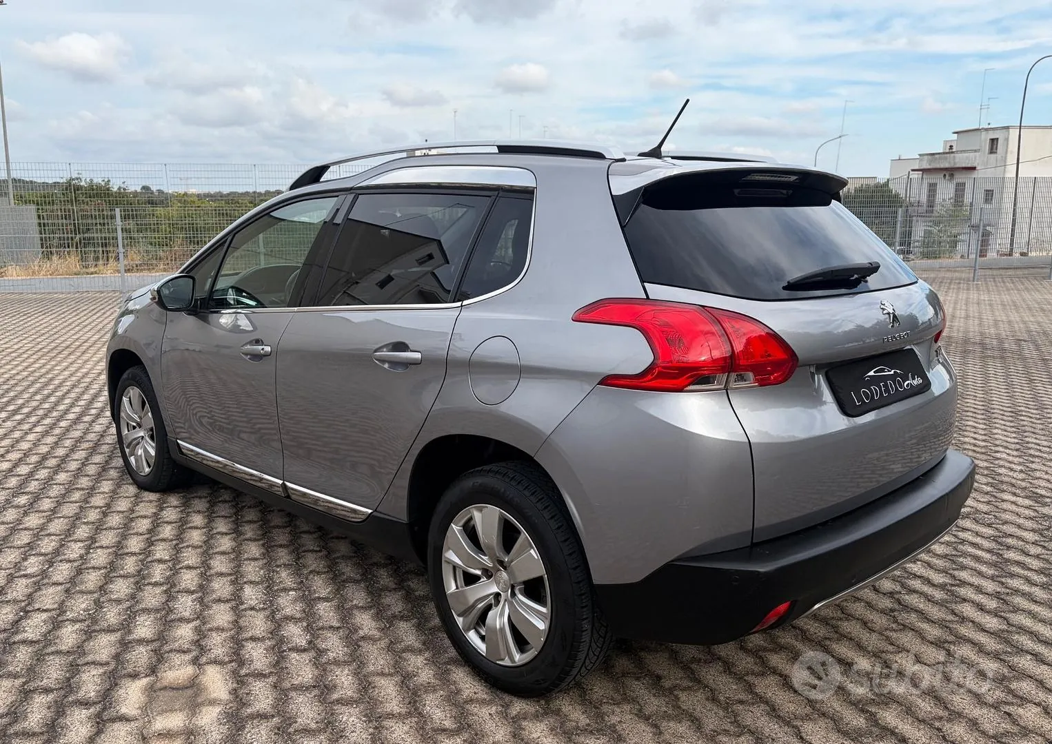 Peugeot 2008 2014 photo 4