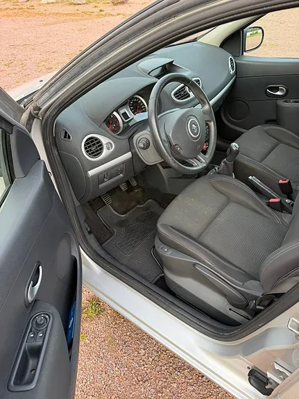 Renault Clio 2012 photo 5