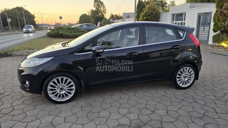 Ford Fiesta 2012 photo 3