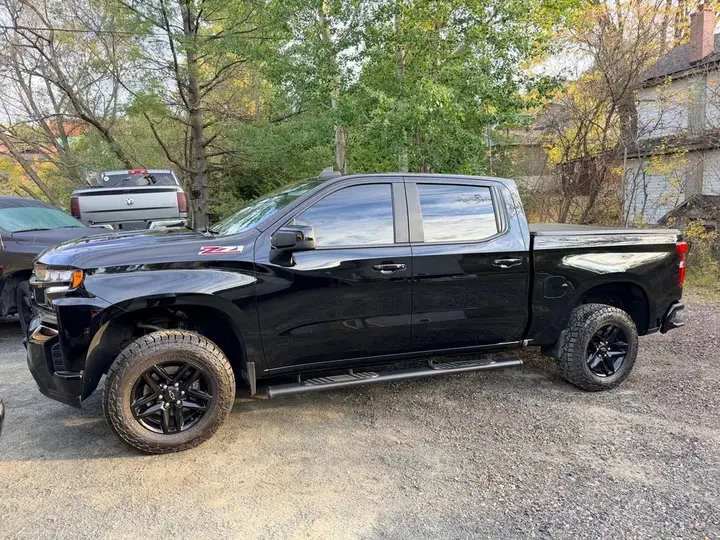 Chevrolet Silverado 1500 2022 photo 3