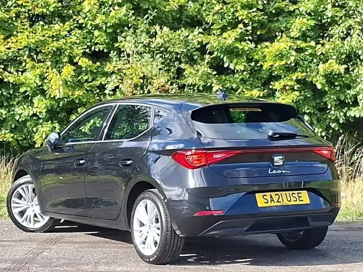 Seat Leon 2021 photo 2