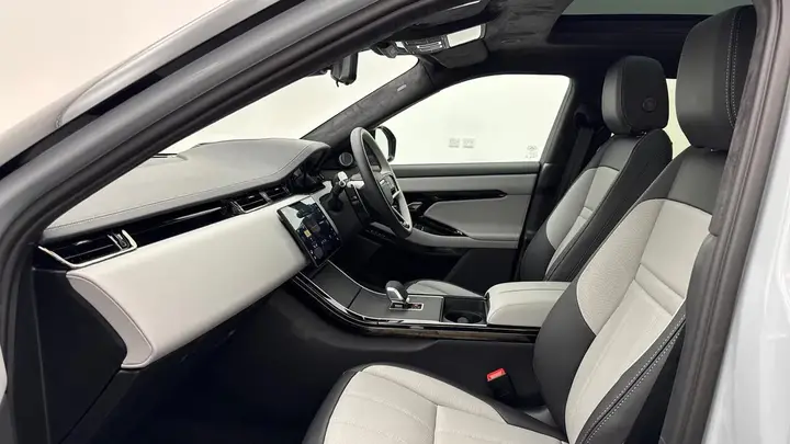 Land Rover Range Rover Evoque 2026 photo 3