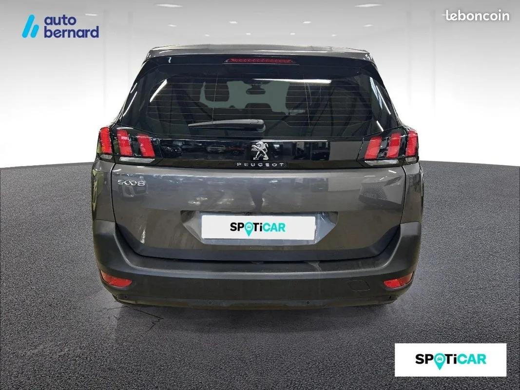 Peugeot 5008 2022 photo 5