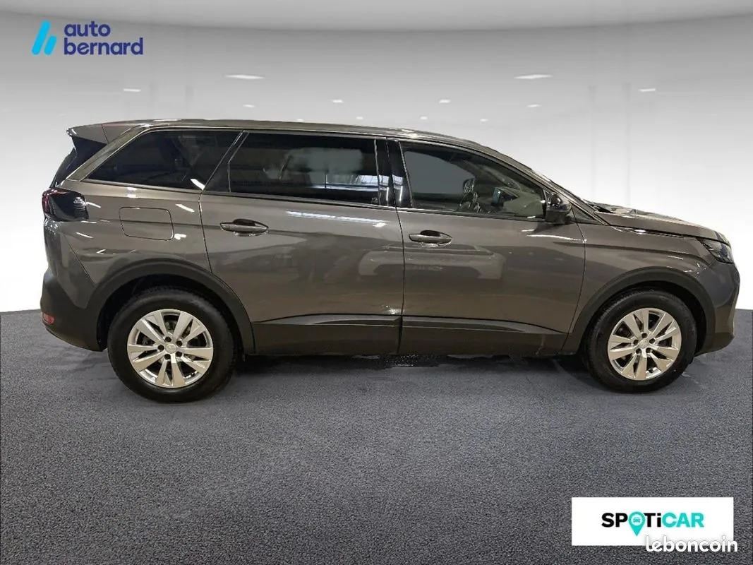Peugeot 5008 2022 photo 4