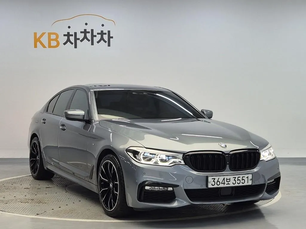 BMW 5 Series 2017 photo 4