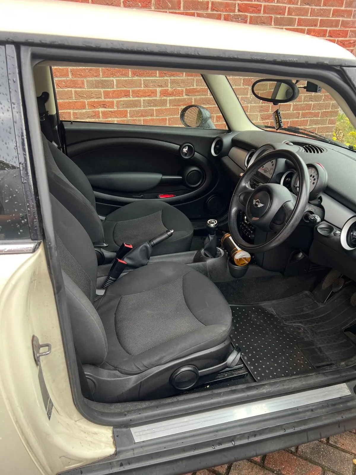 Mini Hatch 2012 photo 5
